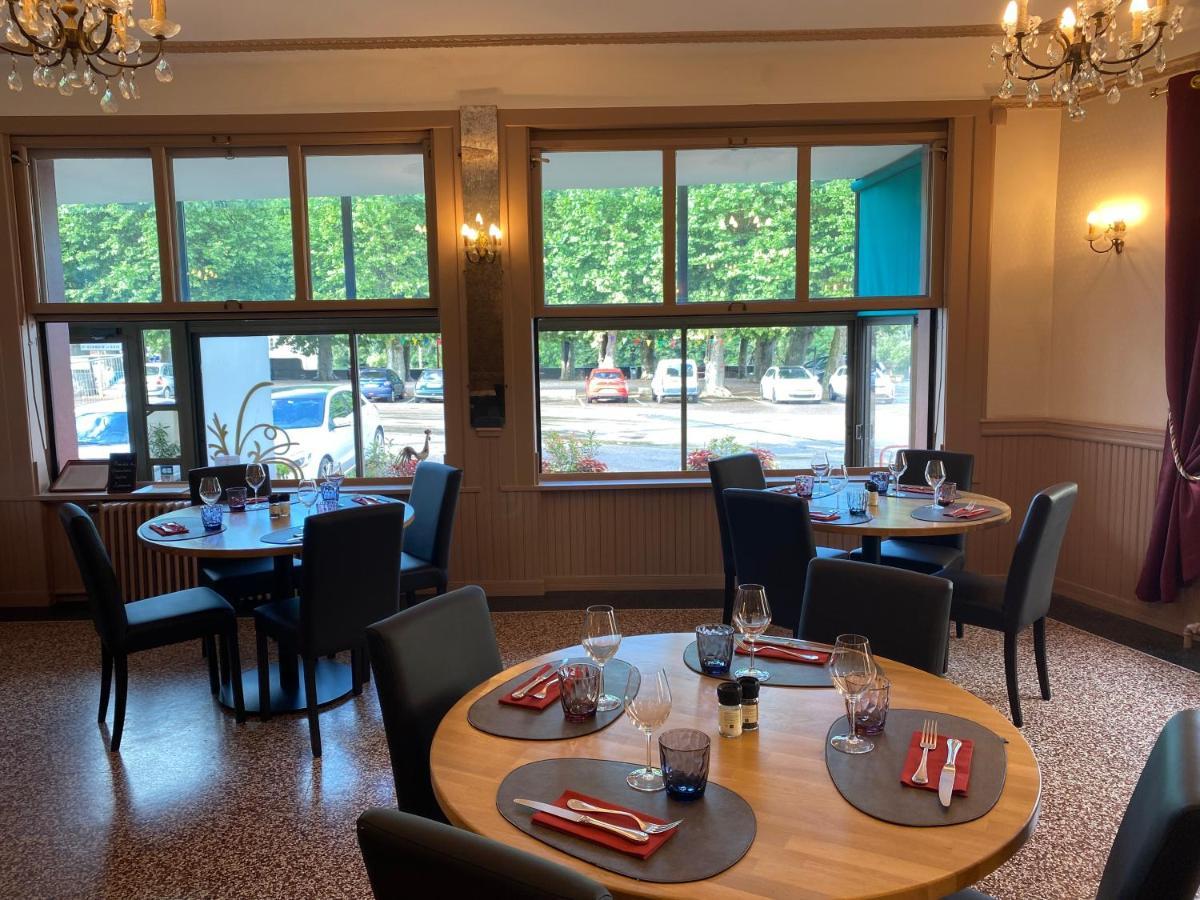 Hotel-Restaurant Les Trois Maures Verdun-sur-le-Doubs Εξωτερικό φωτογραφία